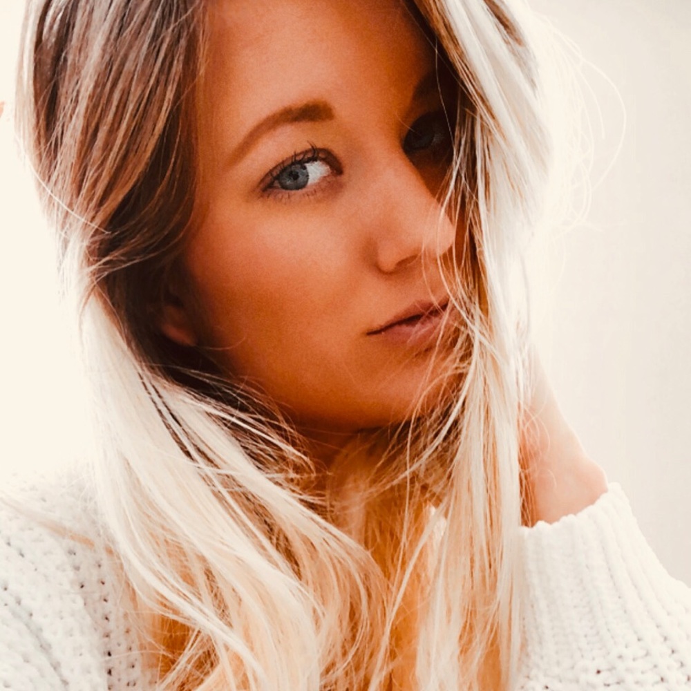 Meet your Posher, Danielle